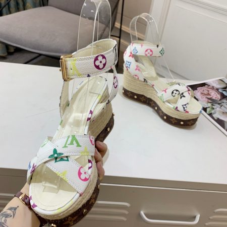 New Arrival LV Women Shoes 0001