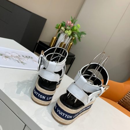 New Arrival LV Women Shoes 0005