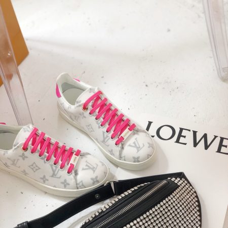 New Arrival LV Women Shoes 0318