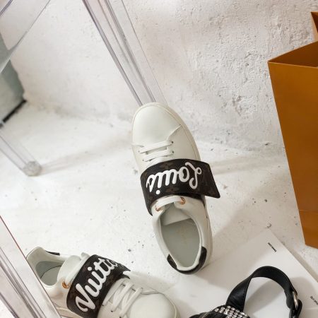 New Arrival LV Women Shoes 0323