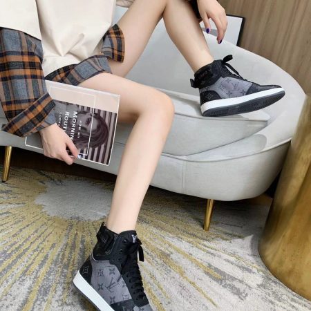 New Arrival LV Women Shoes 0373