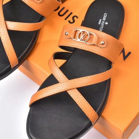 New Arrival LV Women Shoes 0812