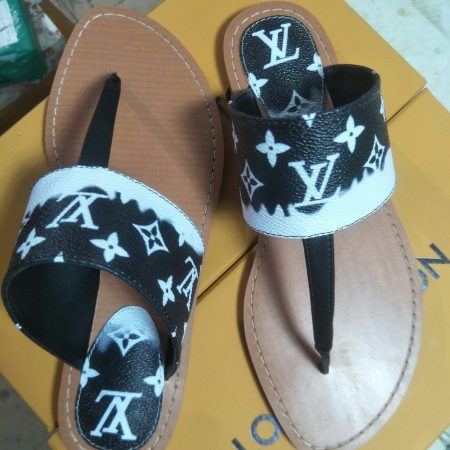 New Arrival LV Women Shoes 0818