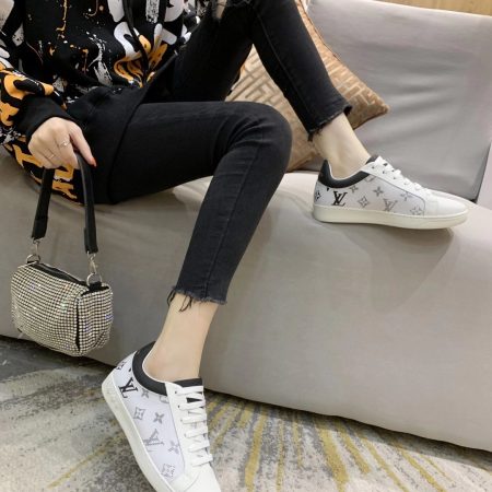 New Arrival LV Women Shoes 0882
