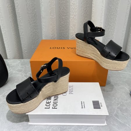 New Arrival LV Women Shoes 1079