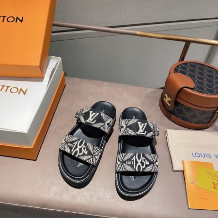 New Arrival LV Women Shoes 1110