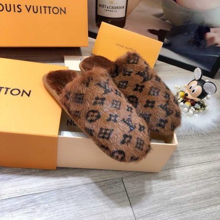 New Arrival LV Women Shoes 1124