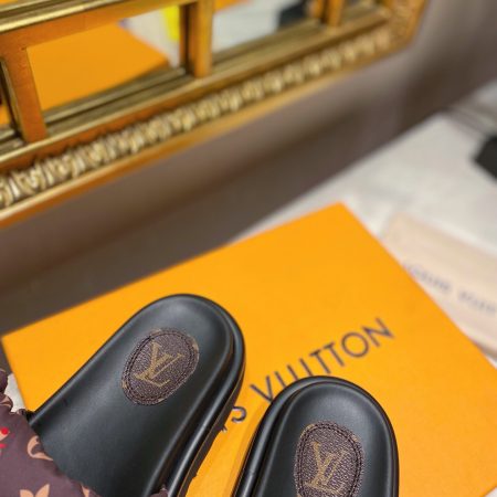 New Arrival LV Women Shoes 1301