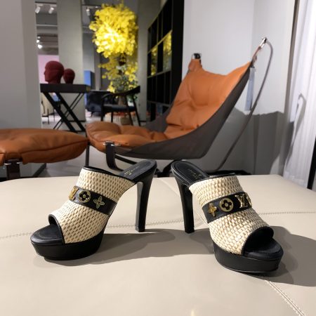 New Arrival LV Women Shoes 1547