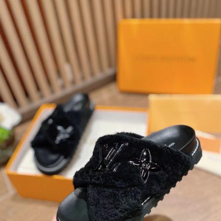 New Arrival LV Women Shoes 1556