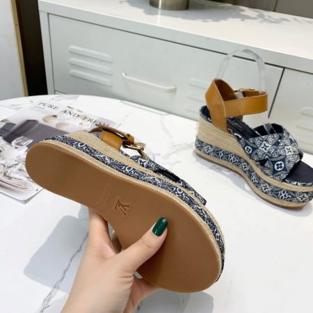 New Arrival LV Women Shoes 1639