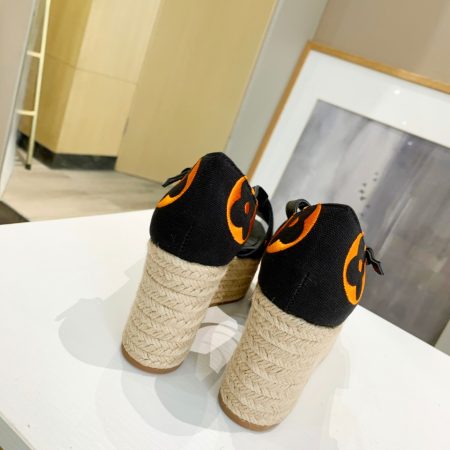 New Arrival LV Women Shoes 1645