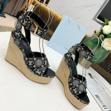 New Arrival LV Women Shoes 1651