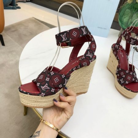 New Arrival LV Women Shoes 1652