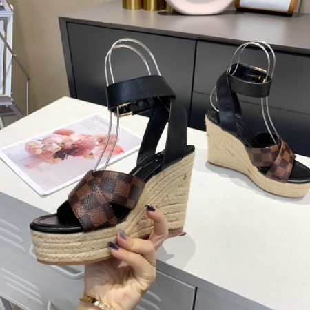 New Arrival LV Women Shoes 1654