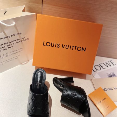 New Arrival LV Women Shoes 1678