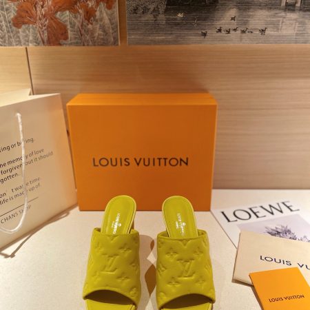 New Arrival LV Women Shoes 1681