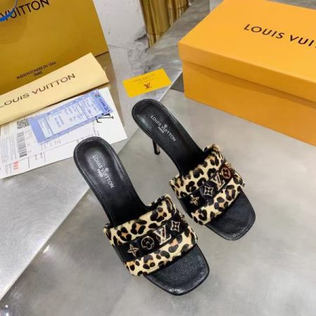 New Arrival LV Women Shoes 1732