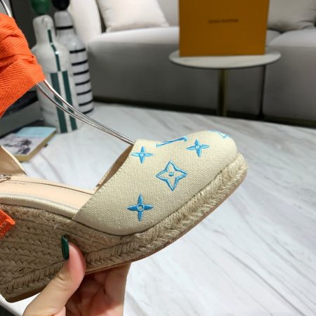 New Arrival LV Women Shoes 1801