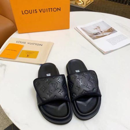 New Arrival LV Women Shoes 1828