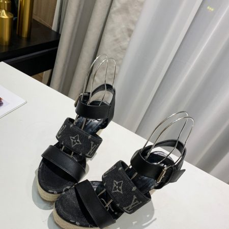 New Arrival LV Women Shoes 2207
