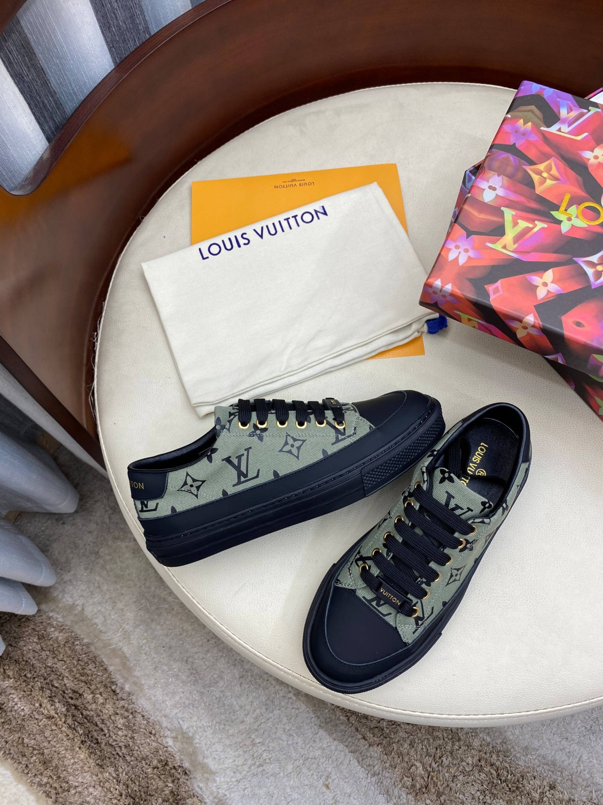 New Arrival LV Women Shoes 2281