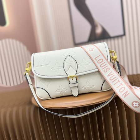 New Arrival LV Bag 4884