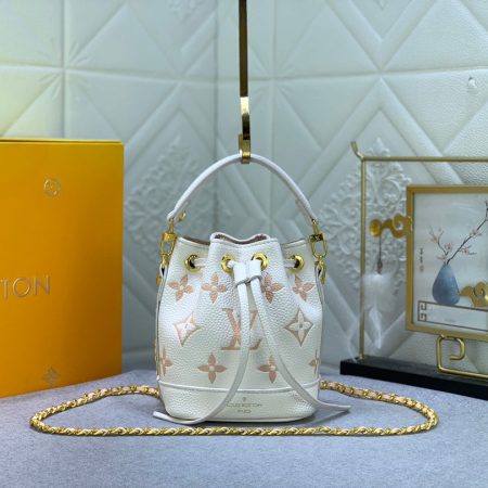 New Arrival LV Bag 6913