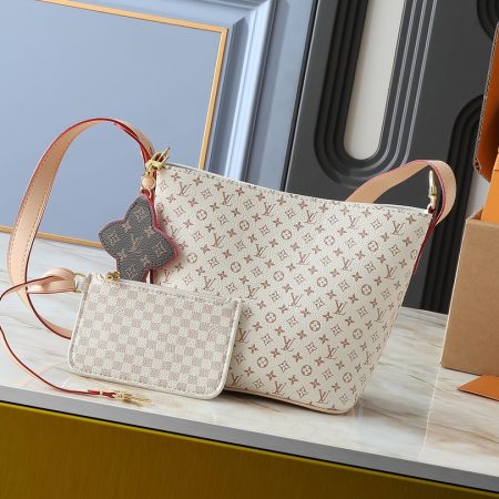 New Luxury LV Bag 8835