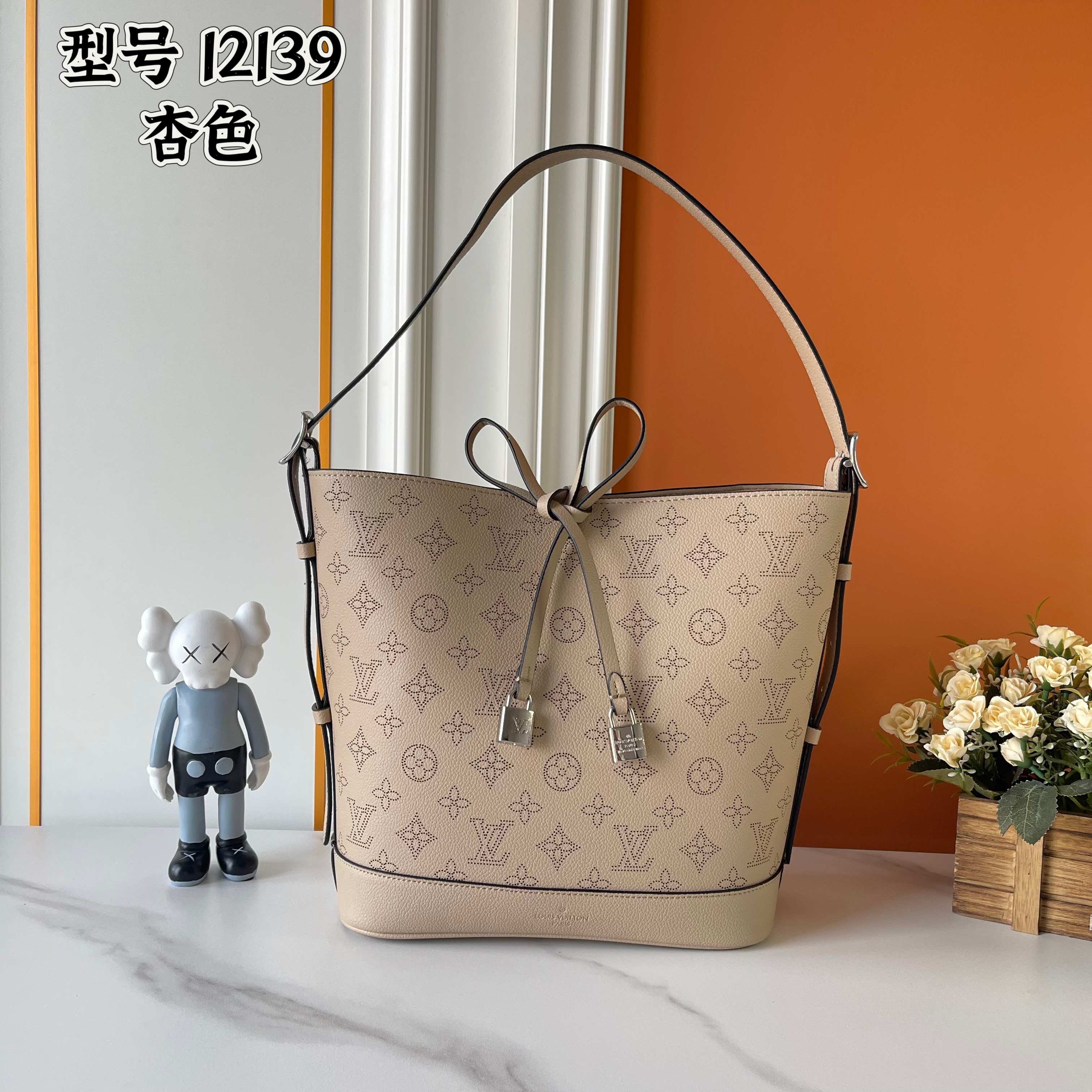 New Luxury LV Bag 9601