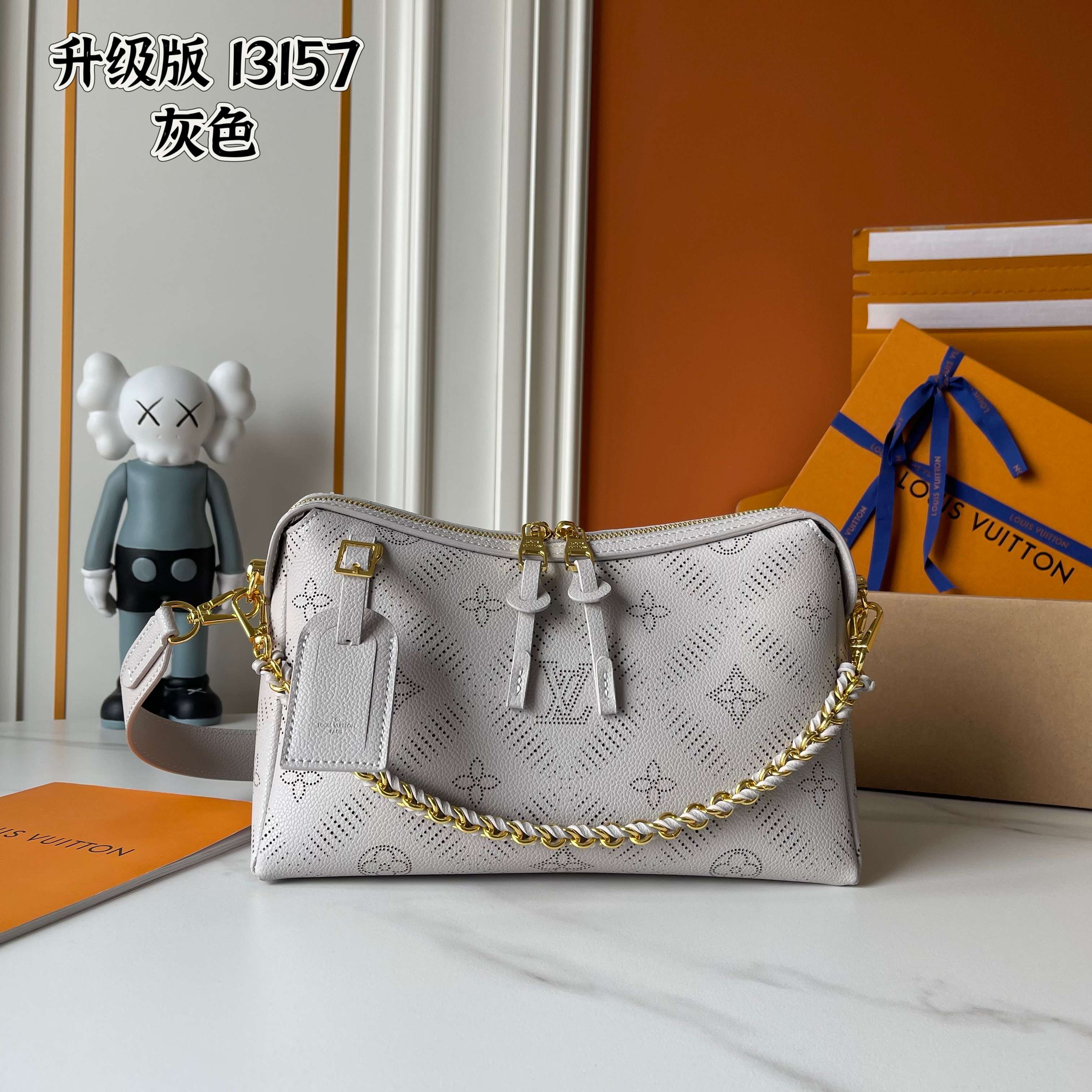 New Luxury LV Bag 9609