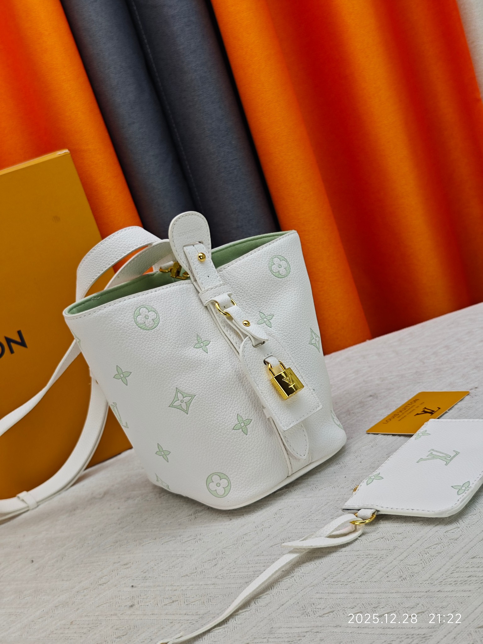 New Luxury LV Bag 10057