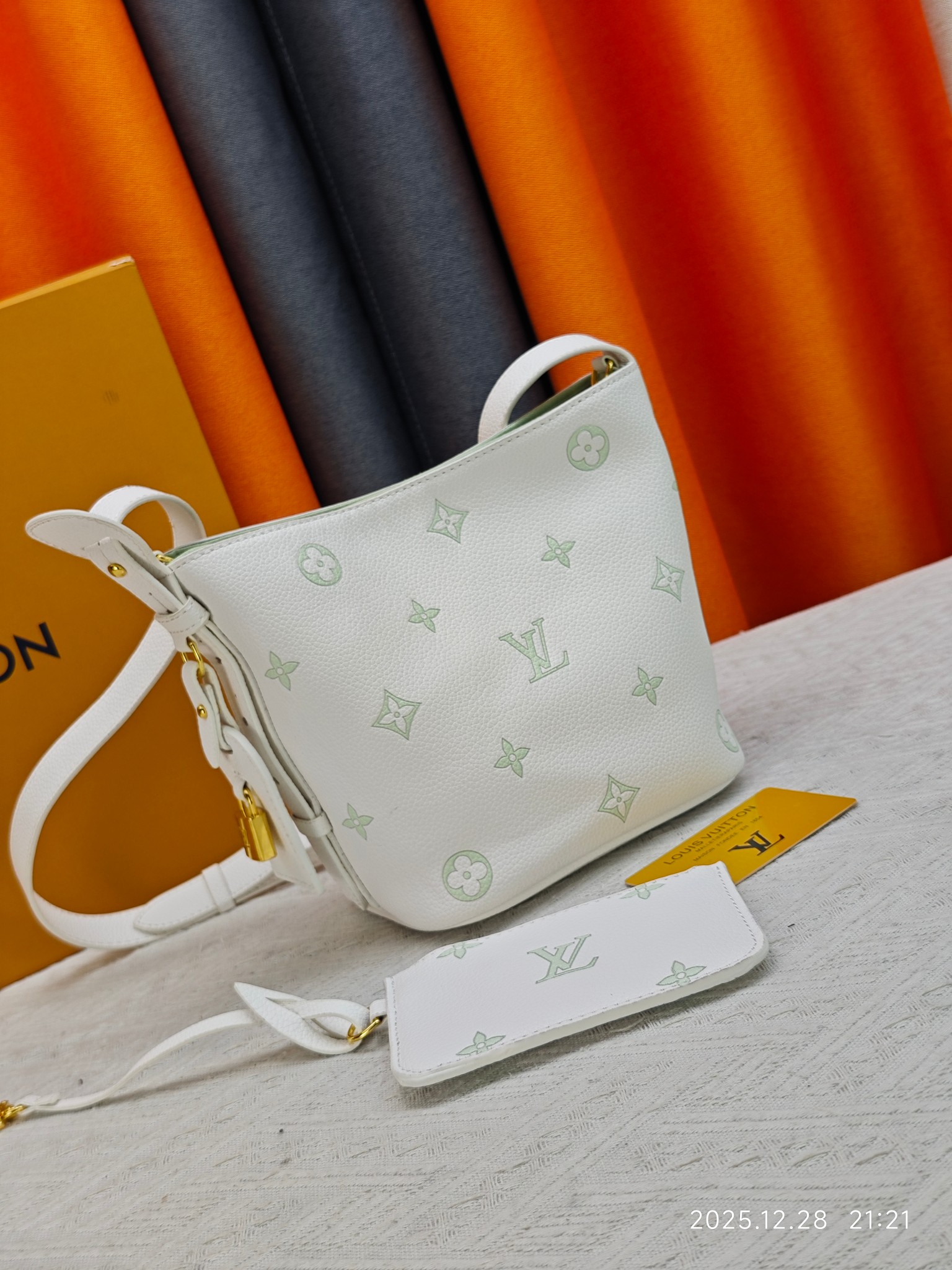 New Luxury LV Bag 10057