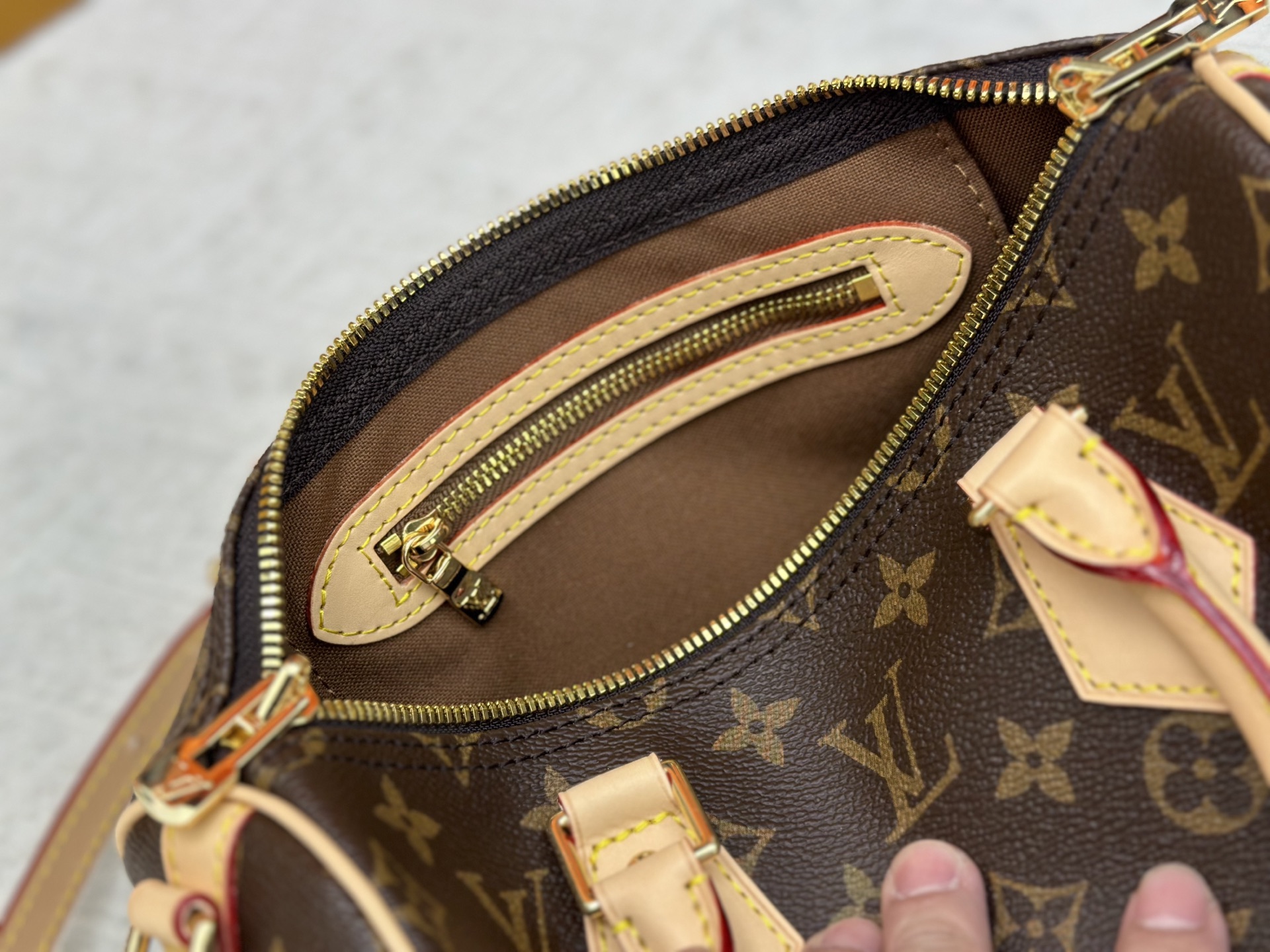 New Luxury LV Bag 10549