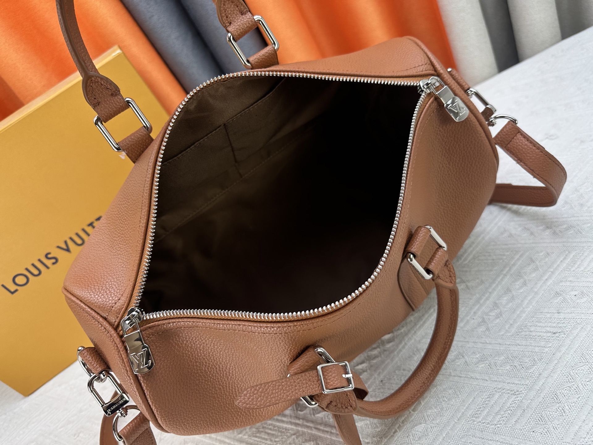 New Luxury LV Bag 10590