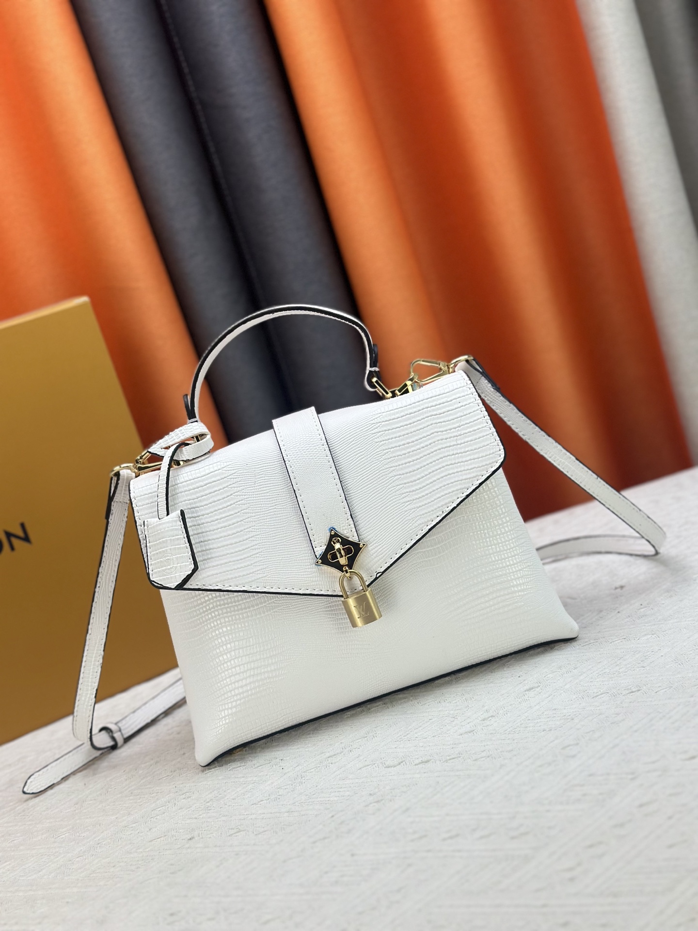 New Luxury LV Bag 10600