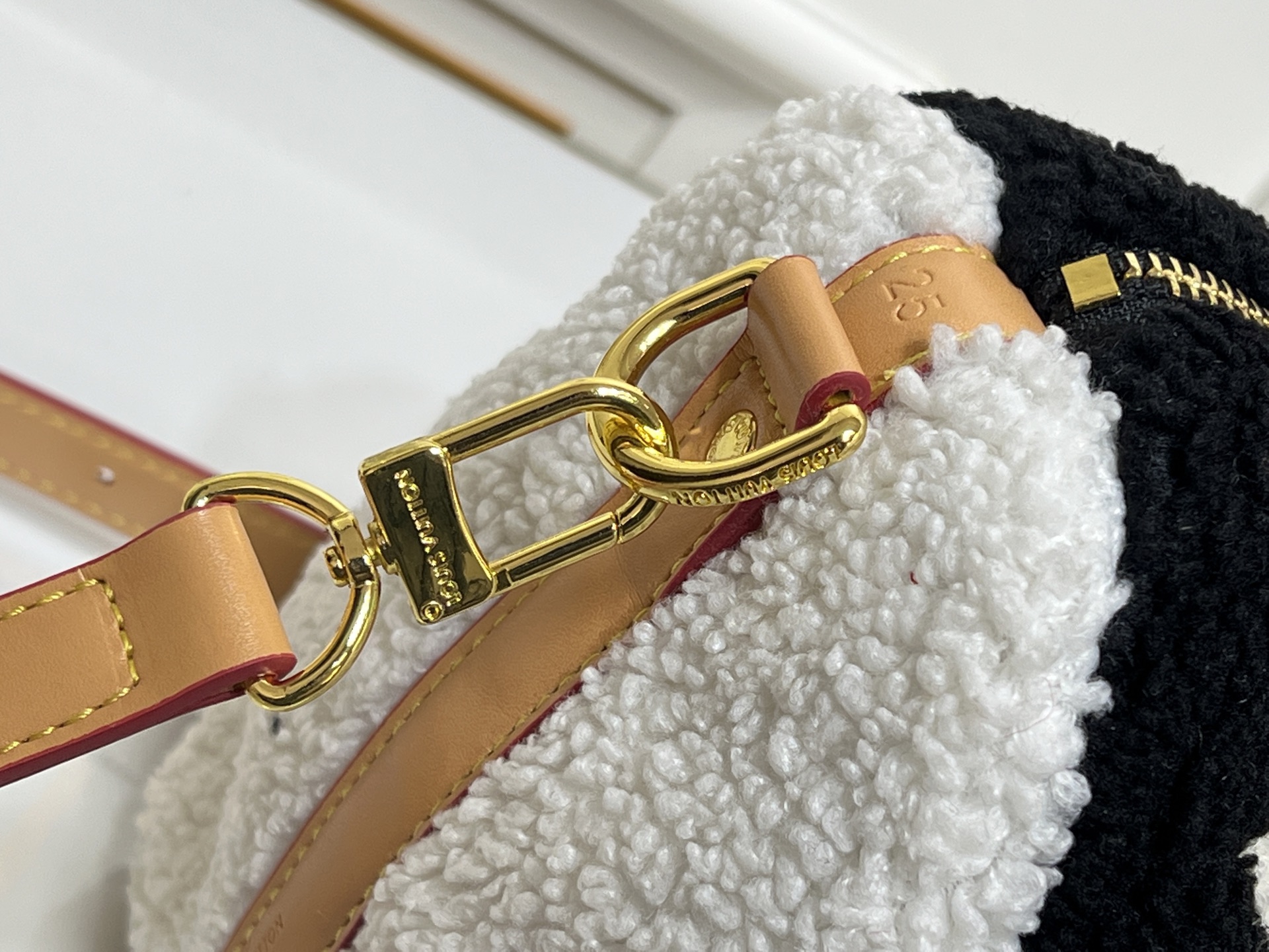 New Luxury LV Bag 10640