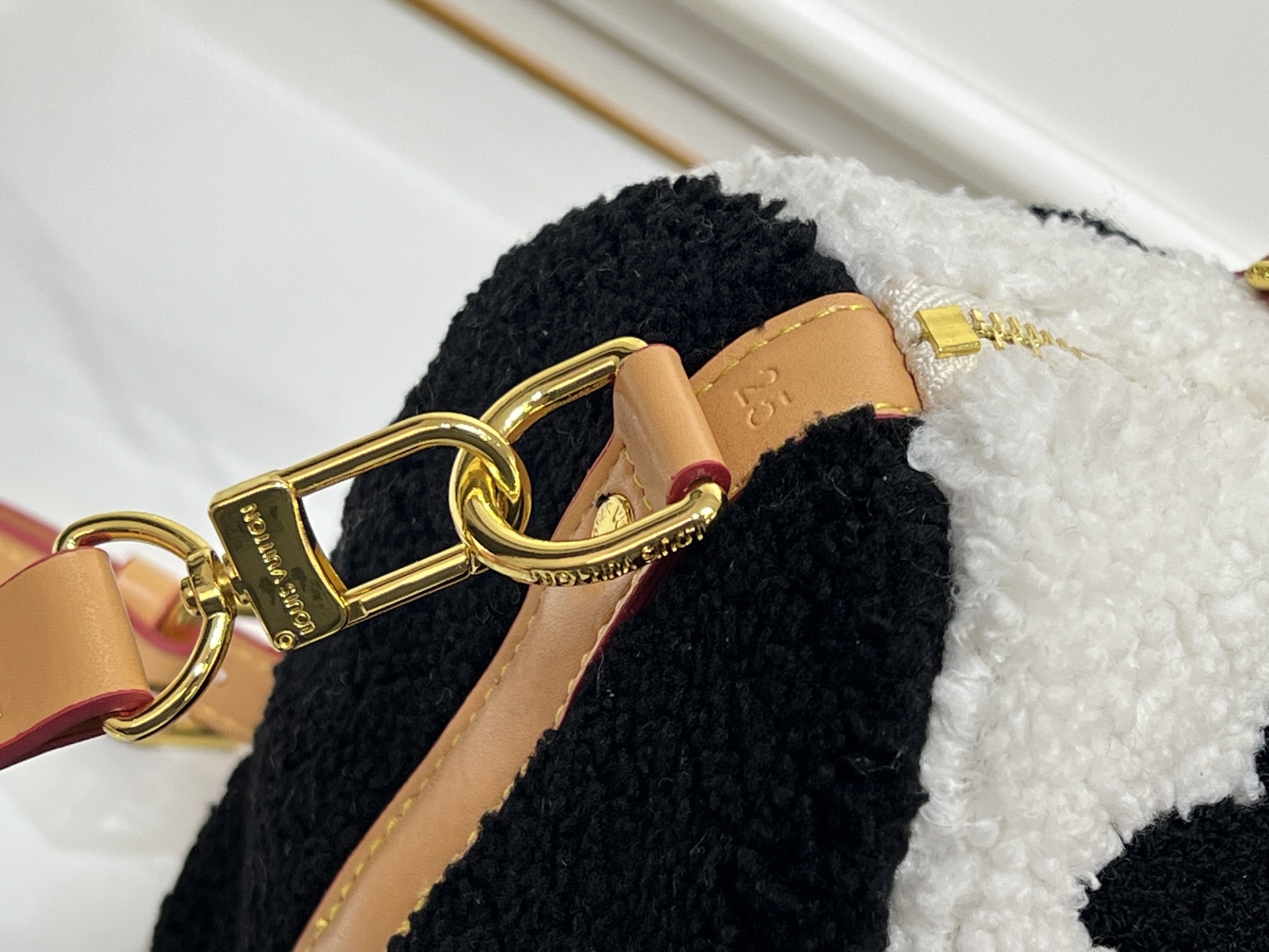 New Luxury LV Bag 10641