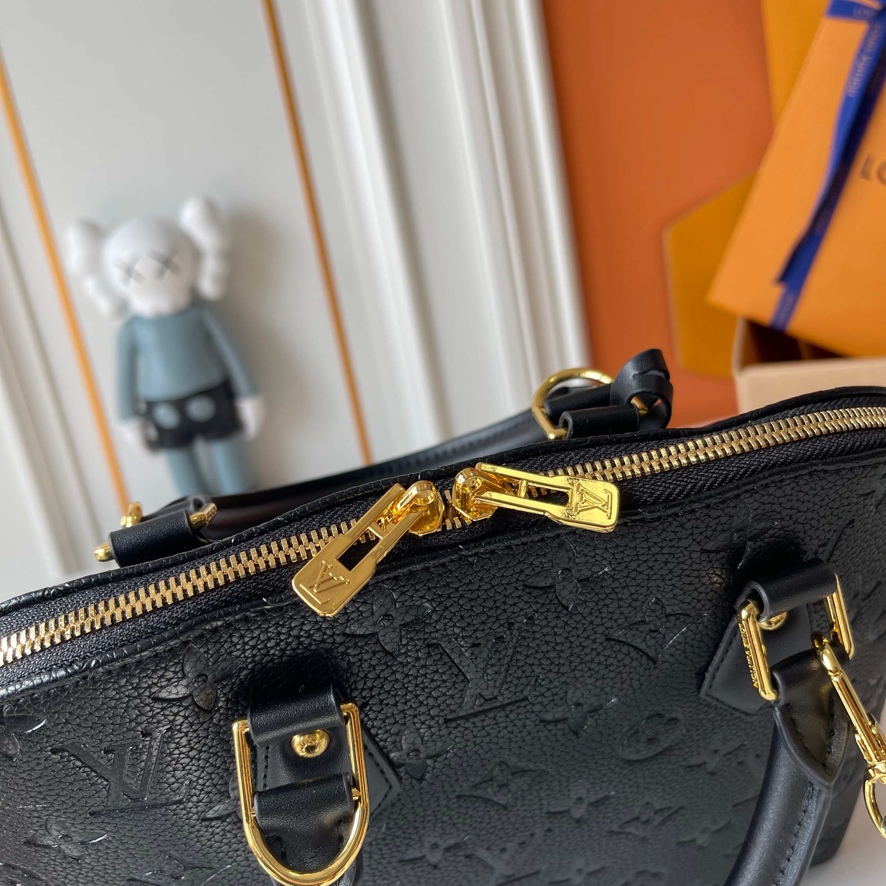 New Luxury LV Bag 10674