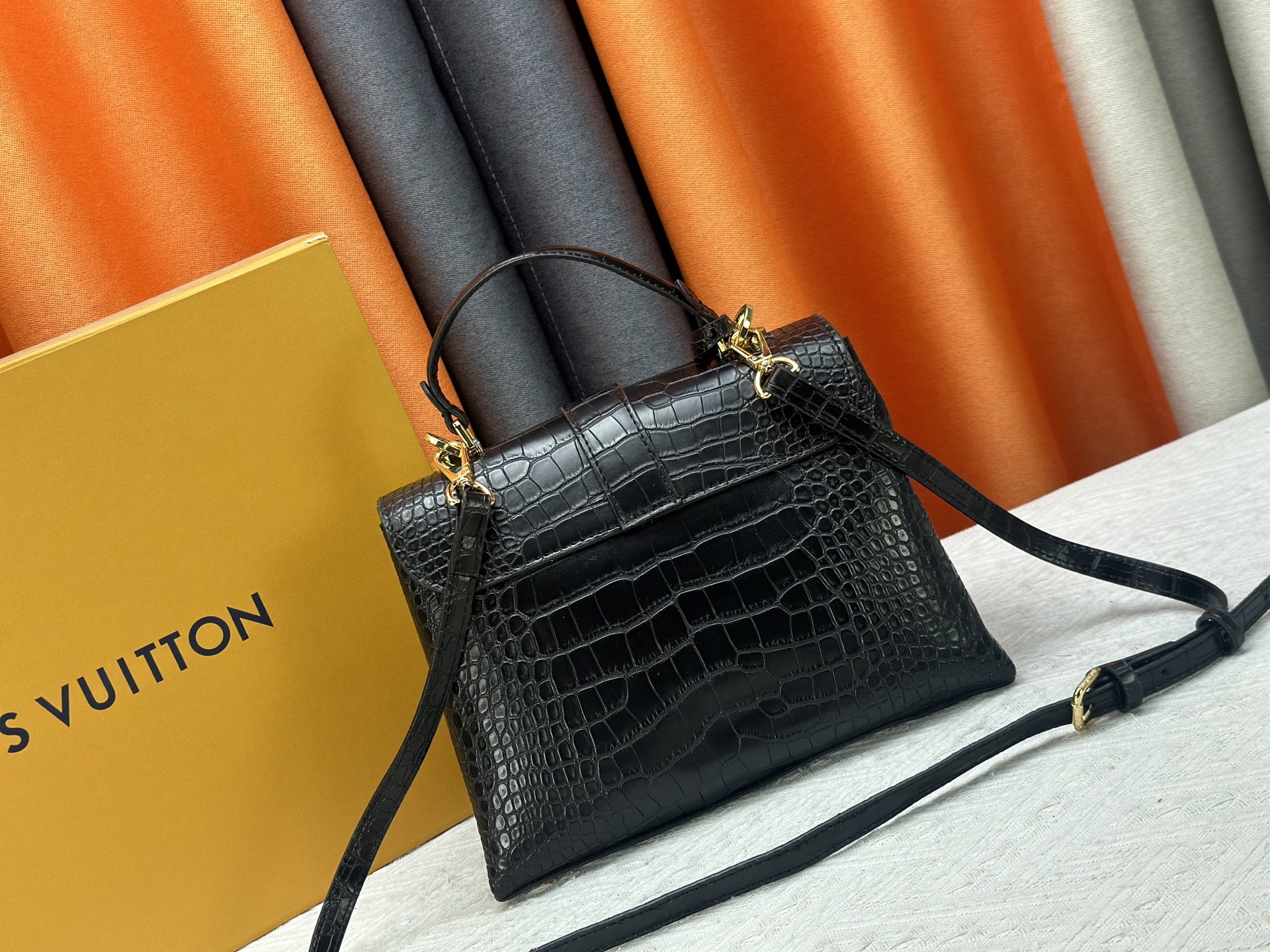 New Luxury LV Bag 10694