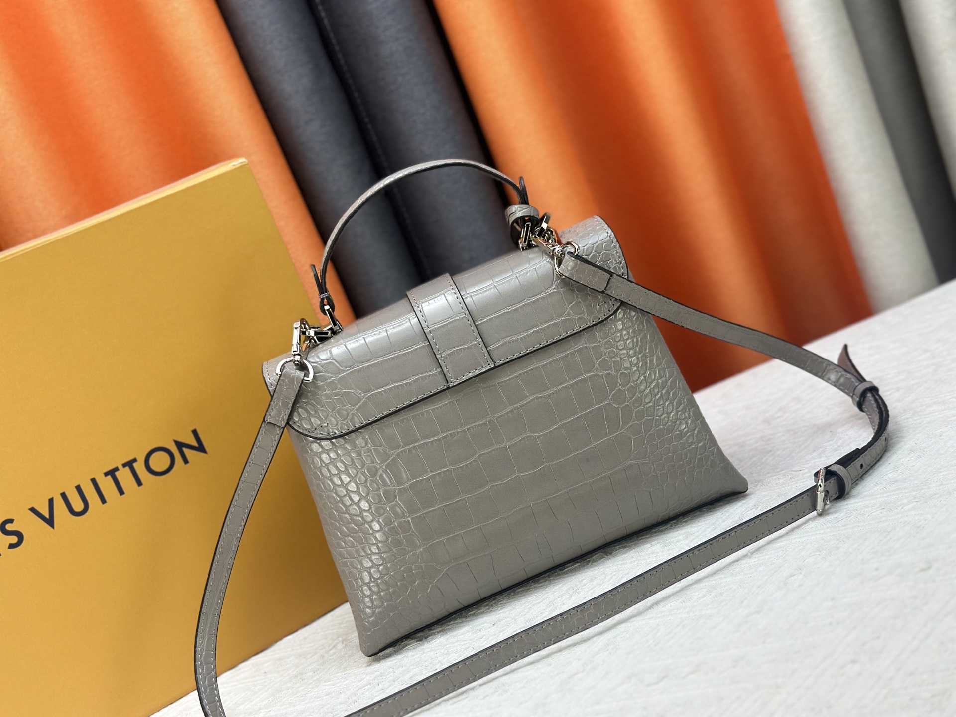 New Luxury LV Bag 10695