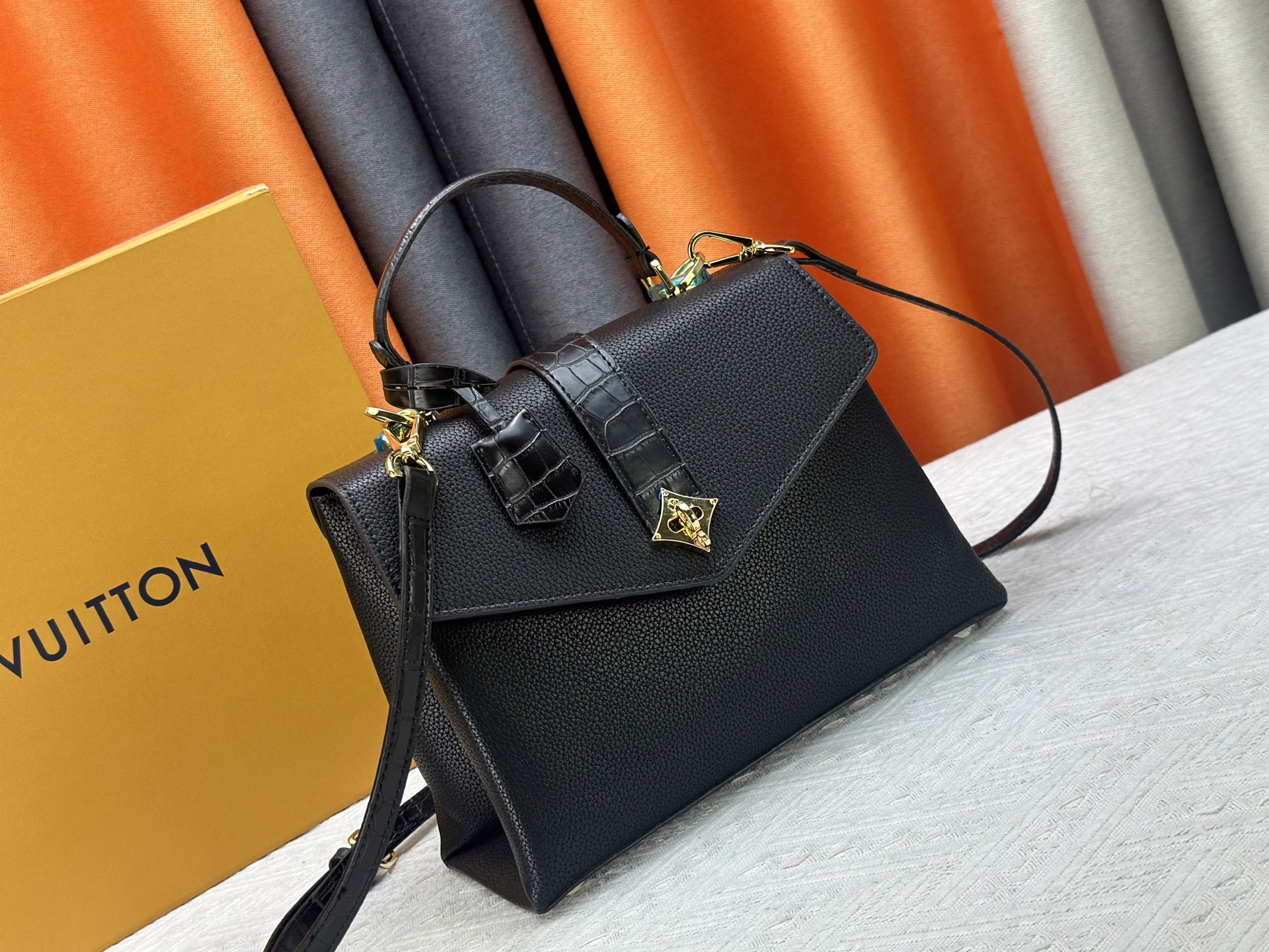 New Luxury LV Bag 10696