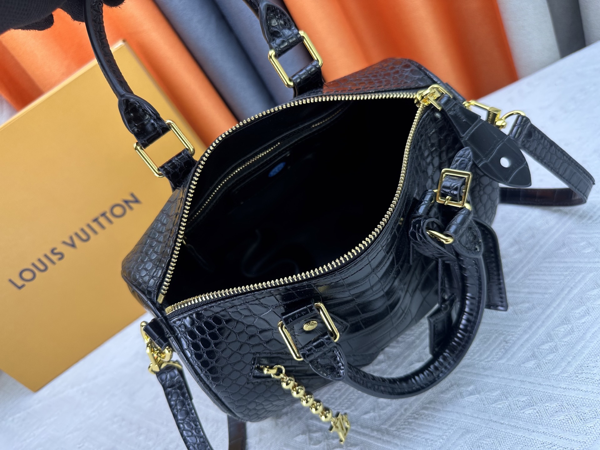 New Luxury LV Bag 10706