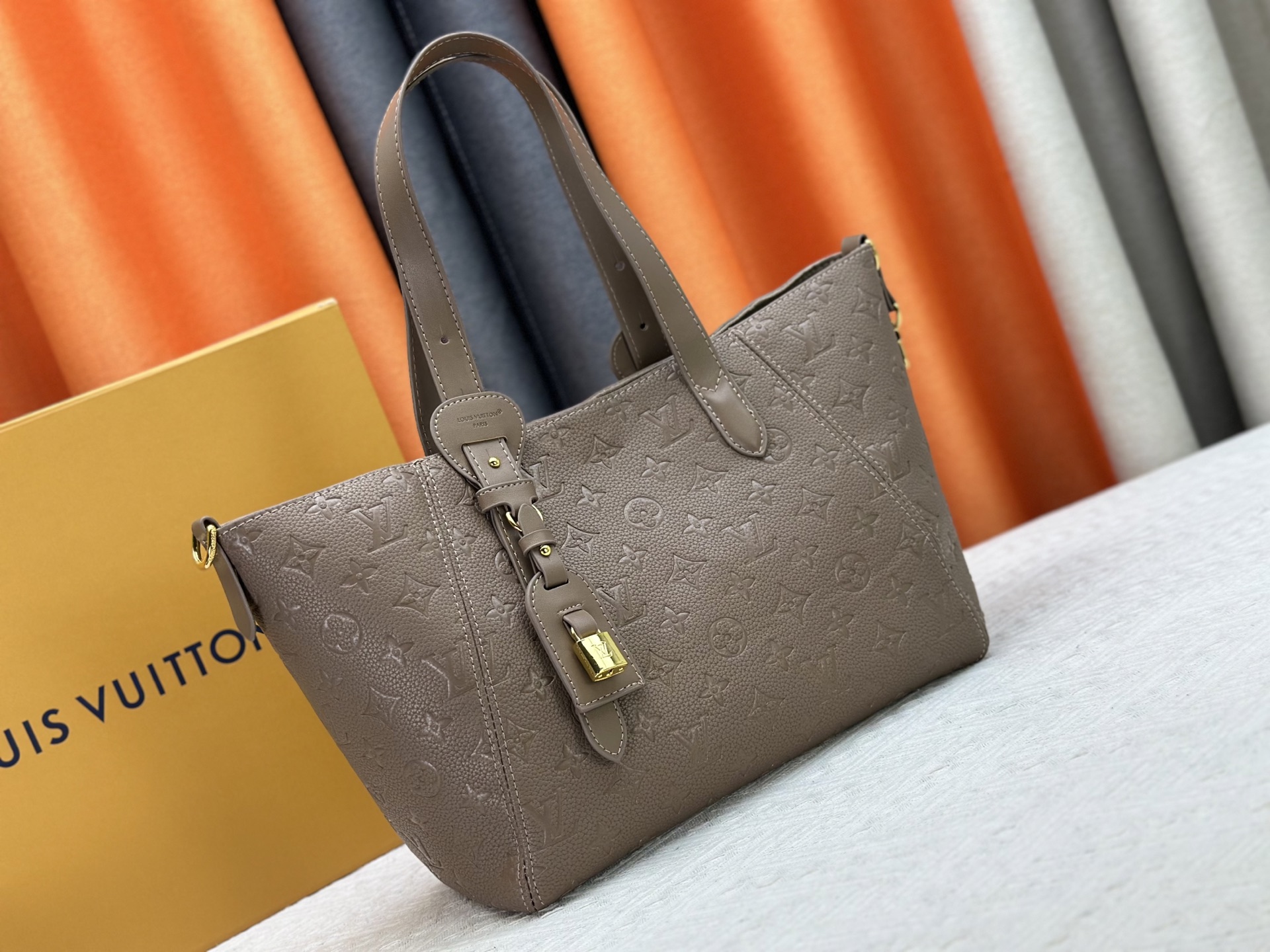New Luxury LV Bag 11042