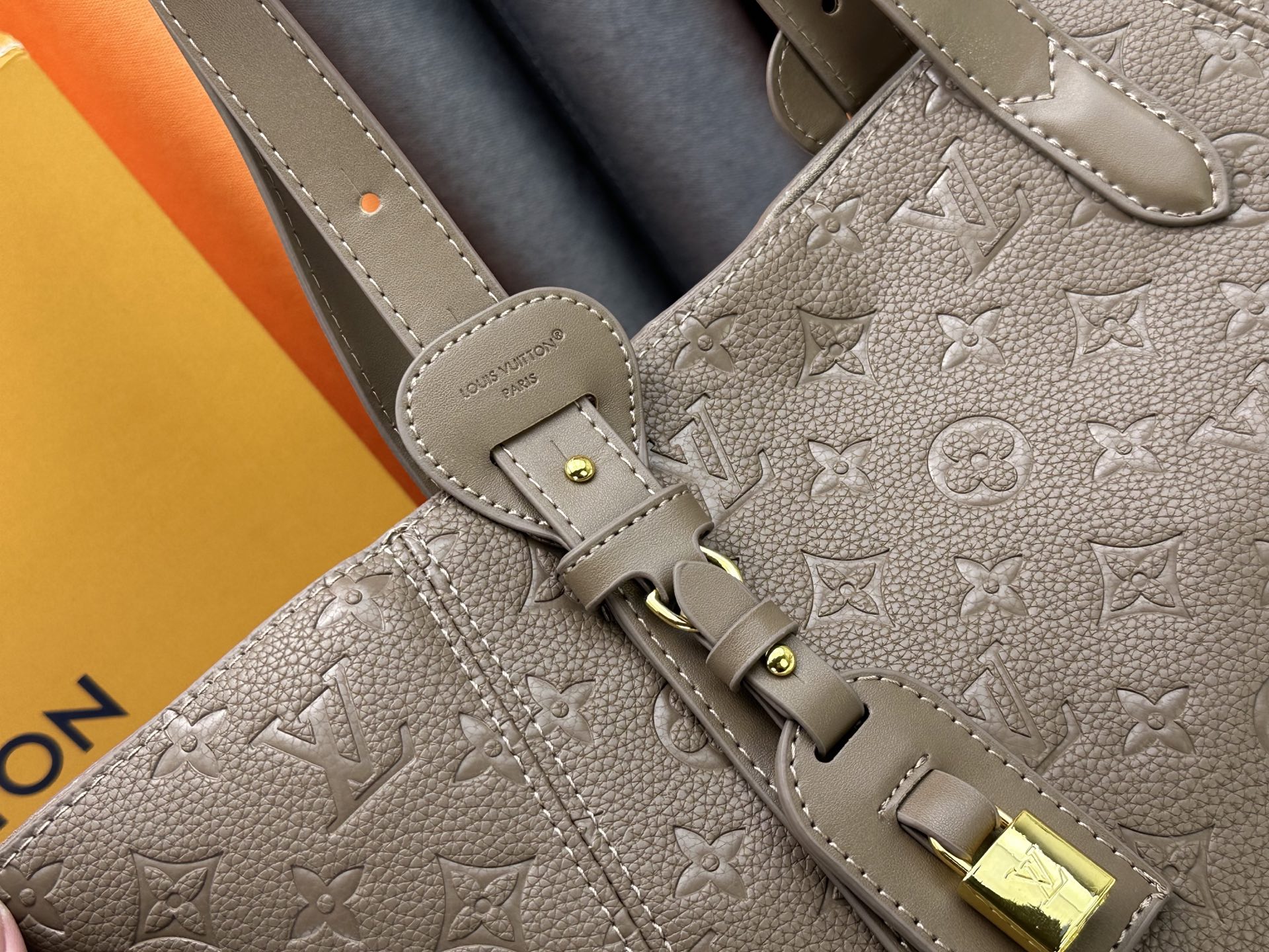 New Luxury LV Bag 11042