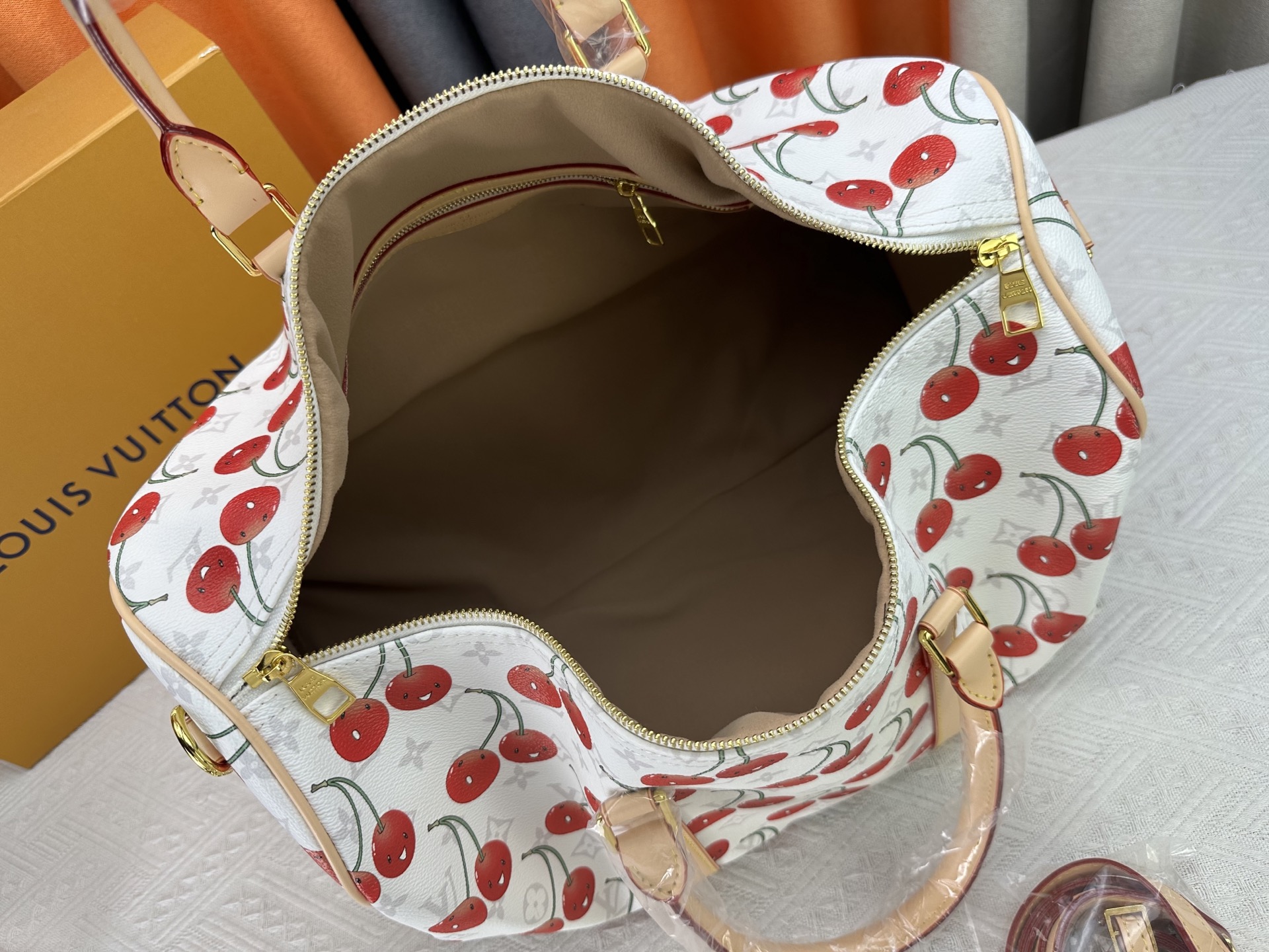 New Luxury LV Bag 11402