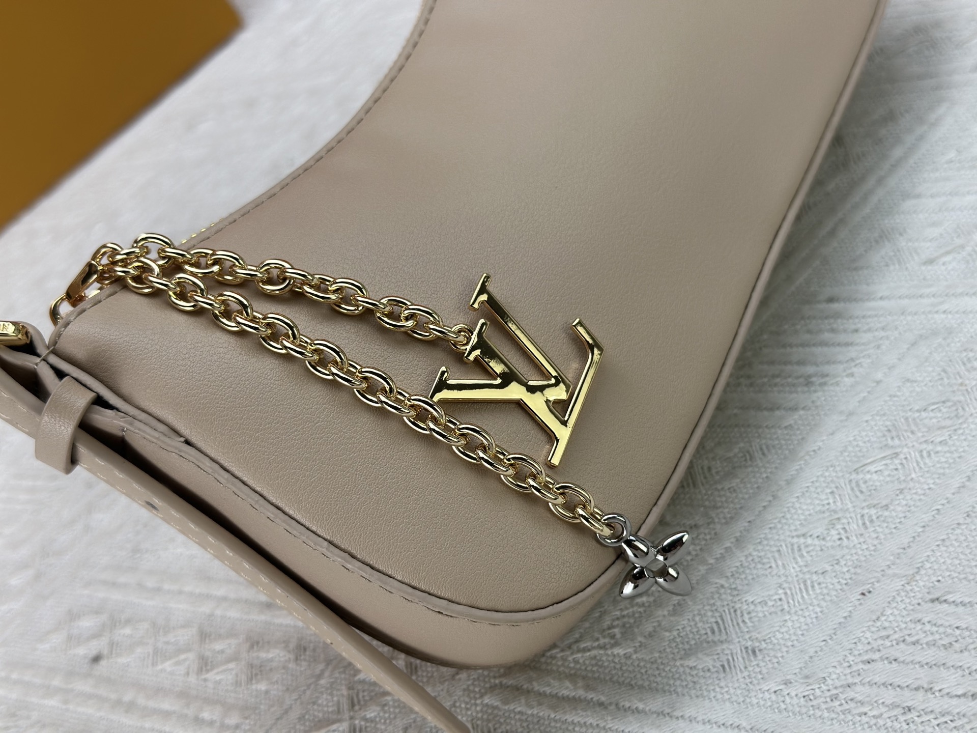 New Luxury LV Bag 11405