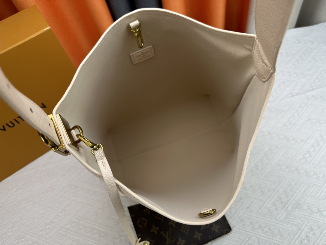 New Luxury LV Bag 11431