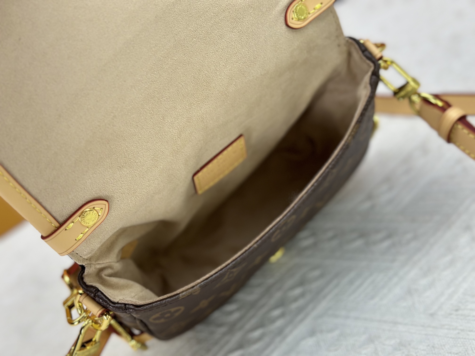 New Luxury LV Bag 11499