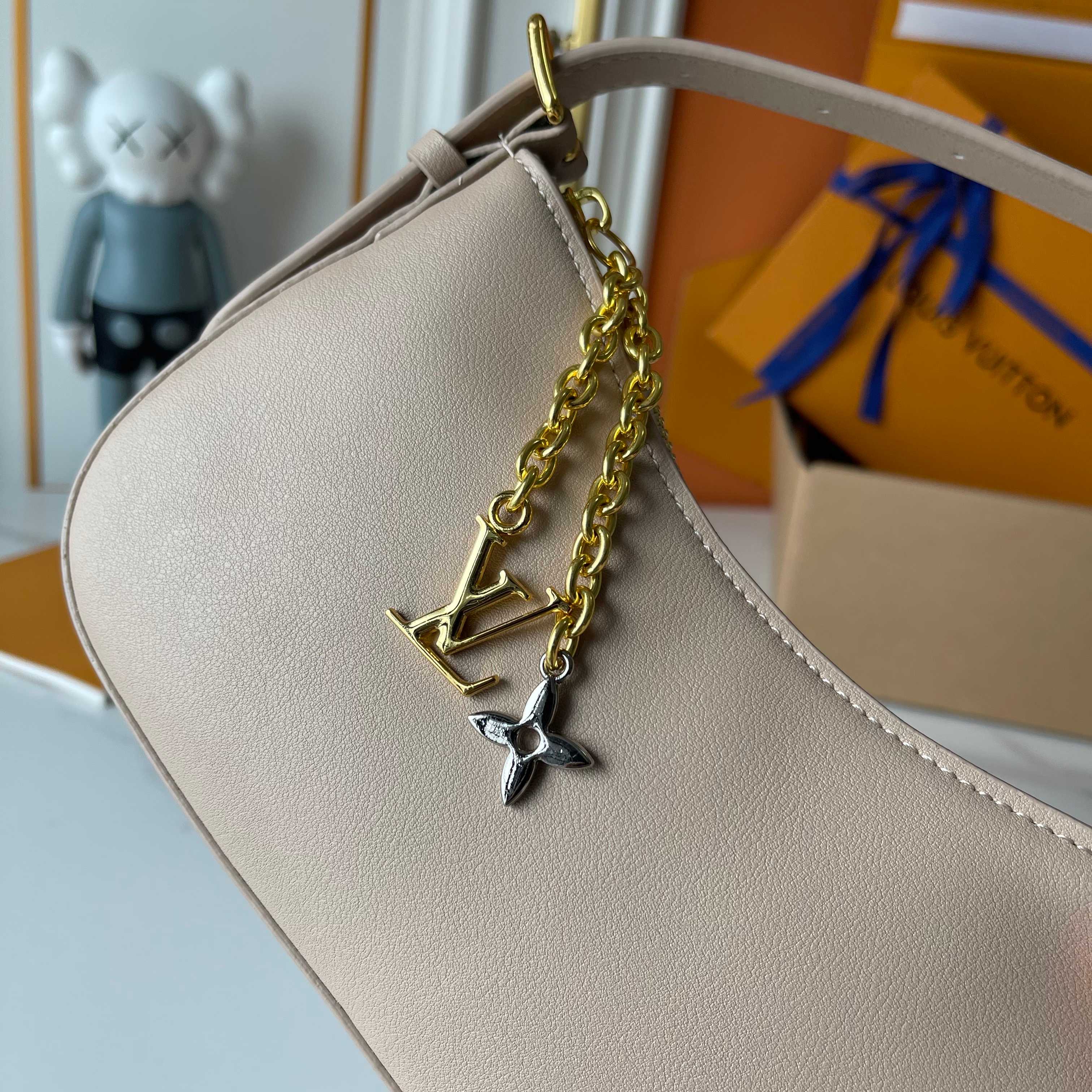 New Luxury LV Bag 11642